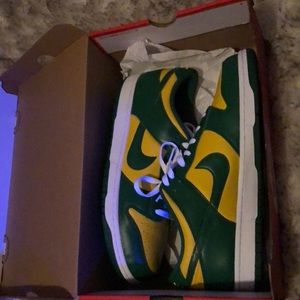 Hasn’t been worn